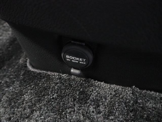 エルグランド ライダー ブラックライン 黒本革シート メーカーHDDナビ 後席モニター BOSE サンルーフ 黒革 両側パワスラ Pバックドア シートヒーター Fエアロ クルコン 地デジ 全周囲M オットマン LEDヘッドL ETC コーナーセンサー(74枚目)