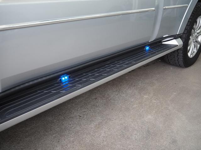 パジェロ ロング　スーパーエクシード　４ＷＤ　純正ＳＤナビ　黒革　シートヒーター　ロックフォード　ＥＴＣ　ウッドコンビＨ　ステアスイッチ　地デジ　Ｂカメラ　クルコン　ＨＩＤ　Ｂフォグ　キーレス　サイドステップ　ディーゼルＴ　純正１８ＡＷ（38枚目）