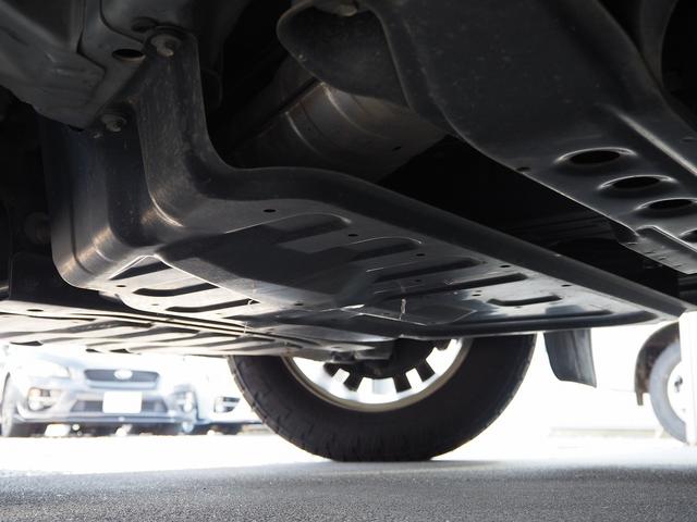 パジェロ ロング　スーパーエクシード　４ＷＤ　純正ＳＤナビ　黒革　シートヒーター　ロックフォード　ＥＴＣ　ウッドコンビＨ　ステアスイッチ　地デジ　Ｂカメラ　クルコン　ＨＩＤ　Ｂフォグ　キーレス　サイドステップ　ディーゼルＴ　純正１８ＡＷ（46枚目）