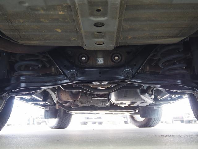 パジェロ ロング　スーパーエクシード　４ＷＤ　純正ＳＤナビ　黒革　シートヒーター　ロックフォード　ＥＴＣ　ウッドコンビＨ　ステアスイッチ　地デジ　Ｂカメラ　クルコン　ＨＩＤ　Ｂフォグ　キーレス　サイドステップ　ディーゼルＴ　純正１８ＡＷ（47枚目）