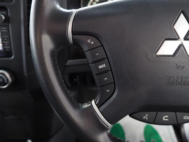 パジェロ ロング　スーパーエクシード　４ＷＤ　純正ＳＤナビ　黒革　シートヒーター　ロックフォード　ＥＴＣ　ウッドコンビＨ　ステアスイッチ　地デジ　Ｂカメラ　クルコン　ＨＩＤ　Ｂフォグ　キーレス　サイドステップ　ディーゼルＴ　純正１８ＡＷ（72枚目）