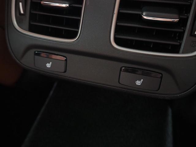 レジェンド ベースグレード　４ＷＤ　メーカーＨＤＤナビ　茶革　サンルーフ　ＫＲＥＬＬ　タイベル交換済　エアシート　シートヒーター　ステアヒーター　Ｆエアロ　外１９ＡＷ　ウッドコンビＨ　ＥＴＣ　コーナーセンサー　ＢＳＭ　ＣＭＢＳ（45枚目）