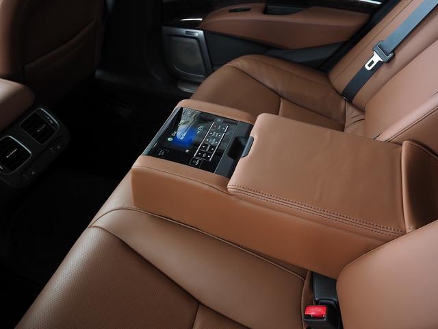 レジェンド ベースグレード　４ＷＤ　メーカーＨＤＤナビ　茶革　サンルーフ　ＫＲＥＬＬ　タイベル交換済　エアシート　シートヒーター　ステアヒーター　Ｆエアロ　外１９ＡＷ　ウッドコンビＨ　ＥＴＣ　コーナーセンサー　ＢＳＭ　ＣＭＢＳ（47枚目）