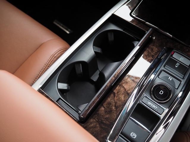 レジェンド ベースグレード　４ＷＤ　メーカーＨＤＤナビ　茶革　サンルーフ　ＫＲＥＬＬ　タイベル交換済　エアシート　シートヒーター　ステアヒーター　Ｆエアロ　外１９ＡＷ　ウッドコンビＨ　ＥＴＣ　コーナーセンサー　ＢＳＭ　ＣＭＢＳ（60枚目）