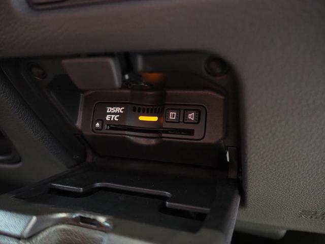 レジェンド ベースグレード　４ＷＤ　メーカーＨＤＤナビ　茶革　サンルーフ　ＫＲＥＬＬ　タイベル交換済　エアシート　シートヒーター　ステアヒーター　Ｆエアロ　外１９ＡＷ　ウッドコンビＨ　ＥＴＣ　コーナーセンサー　ＢＳＭ　ＣＭＢＳ（66枚目）