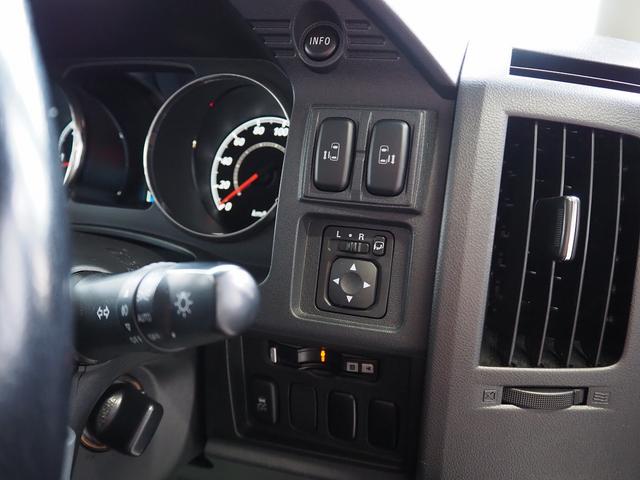 デリカＤ：５ Ｄ　パワーパッケージ　４ＷＤ　純正９インチナビ　両側パワスラ　前席シートヒーター　地デジ　Ｂカメラ　ＥＴＣ　社外マフラー　スマートキー　パドルシフト　ステアスイッチ　ブルバー　マッドフラップ　社外１６ＡＷ　整備記録簿付き（16枚目）