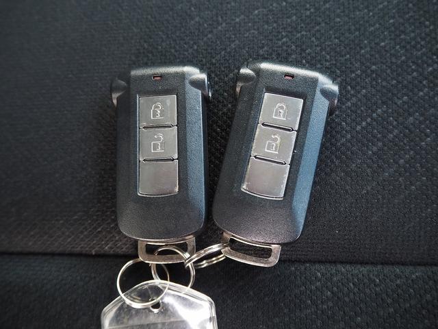 デリカＤ：５ Ｄ　パワーパッケージ　４ＷＤ　純正９インチナビ　両側パワスラ　前席シートヒーター　地デジ　Ｂカメラ　ＥＴＣ　社外マフラー　スマートキー　パドルシフト　ステアスイッチ　ブルバー　マッドフラップ　社外１６ＡＷ　整備記録簿付き（70枚目）