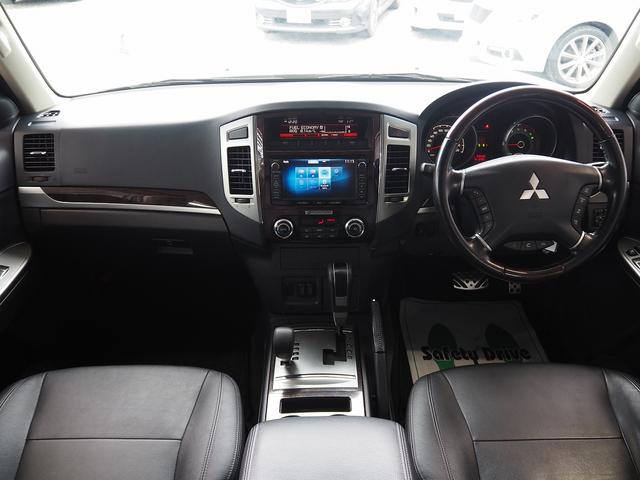 パジェロ ロング　スーパーエクシード　４ＷＤ　純正ＳＤナビ　黒革　サンルーフ　ロックフォード　シートヒーター　ウッドコンビＨ　ＥＴＣ　クルコン　地デジ　Ｂカメラ　コーナーセンサー　Ｆドラレコ　ディーゼルＴ　リアスポイラー　ＨＩＤ　Ｂフォグ（7枚目）