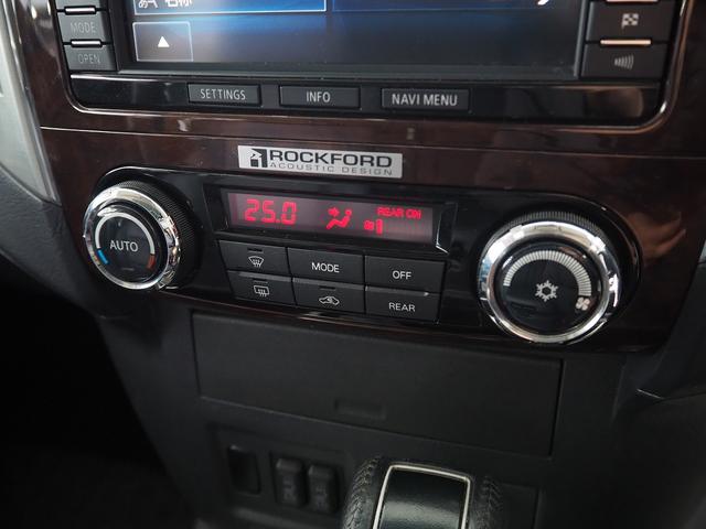 パジェロ ロング　スーパーエクシード　４ＷＤ　純正ＳＤナビ　黒革　サンルーフ　ロックフォード　シートヒーター　ウッドコンビＨ　ＥＴＣ　クルコン　地デジ　Ｂカメラ　コーナーセンサー　Ｆドラレコ　ディーゼルＴ　リアスポイラー　ＨＩＤ　Ｂフォグ（14枚目）