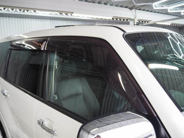 パジェロ ロング　スーパーエクシード　４ＷＤ　純正ＳＤナビ　黒革　サンルーフ　ロックフォード　シートヒーター　ウッドコンビＨ　ＥＴＣ　クルコン　地デジ　Ｂカメラ　コーナーセンサー　Ｆドラレコ　ディーゼルＴ　リアスポイラー　ＨＩＤ　Ｂフォグ（36枚目）