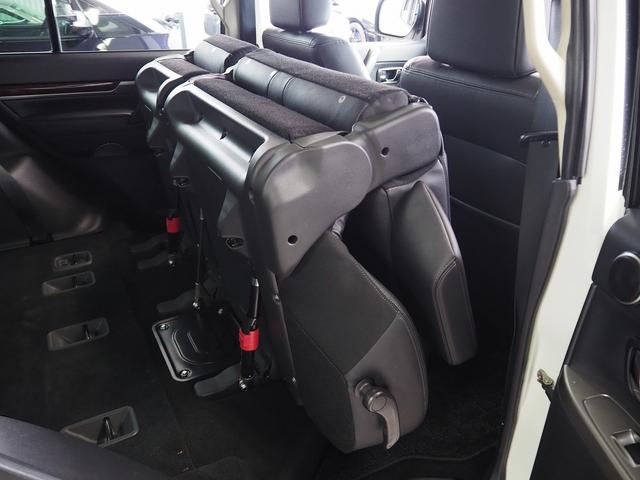 パジェロ ロング　スーパーエクシード　４ＷＤ　純正ＳＤナビ　黒革　サンルーフ　ロックフォード　シートヒーター　ウッドコンビＨ　ＥＴＣ　クルコン　地デジ　Ｂカメラ　コーナーセンサー　Ｆドラレコ　ディーゼルＴ　リアスポイラー　ＨＩＤ　Ｂフォグ（50枚目）