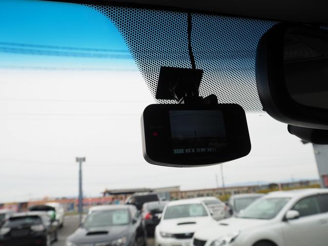 パジェロ ロング　スーパーエクシード　４ＷＤ　純正ＳＤナビ　黒革　サンルーフ　ロックフォード　シートヒーター　ウッドコンビＨ　ＥＴＣ　クルコン　地デジ　Ｂカメラ　コーナーセンサー　Ｆドラレコ　ディーゼルＴ　リアスポイラー　ＨＩＤ　Ｂフォグ（73枚目）