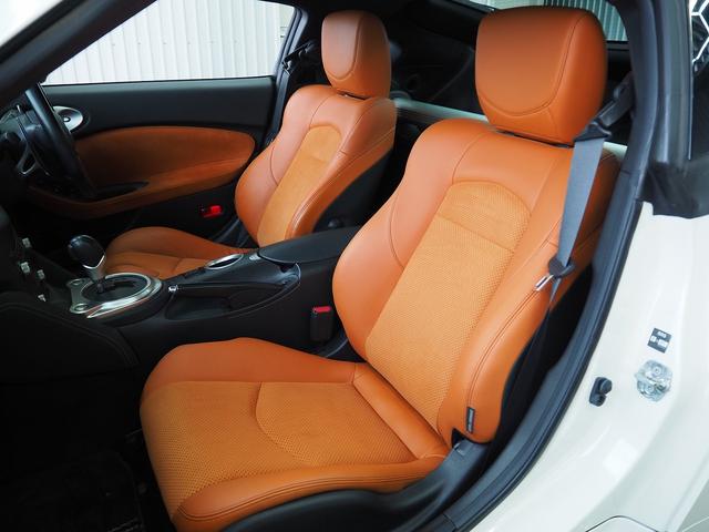 フェアレディＺ バージョンＳＴ　メーカーＨＤＤナビ　ハーフレザー　ＢＯＳＥサウンド　シートヒーター　パワーシート　パドルシフト　ステアスイッチ　純正１９ＡＷ　レッドキャリパー　純正３連メーター　地デジ　Ｂカメラ　ＥＴＣ　インテリキー（11枚目）