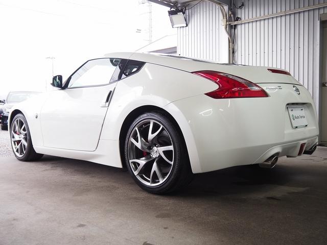 フェアレディＺ バージョンＳＴ　メーカーＨＤＤナビ　ハーフレザー　ＢＯＳＥサウンド　シートヒーター　パワーシート　パドルシフト　ステアスイッチ　純正１９ＡＷ　レッドキャリパー　純正３連メーター　地デジ　Ｂカメラ　ＥＴＣ　インテリキー（29枚目）