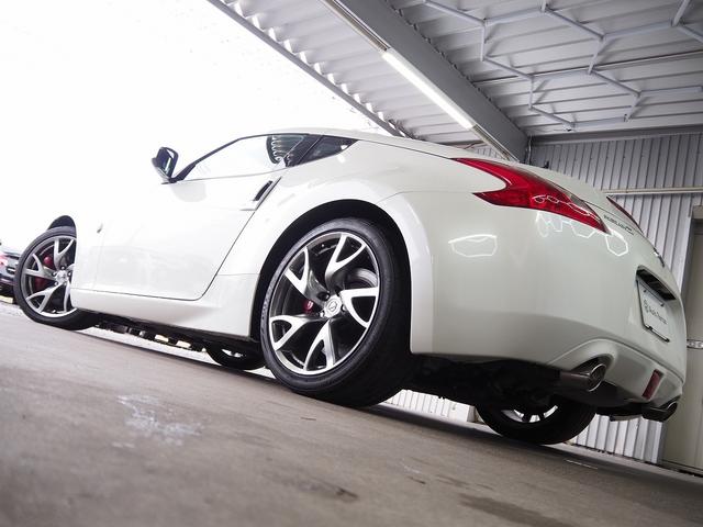 フェアレディＺ バージョンＳＴ　メーカーＨＤＤナビ　ハーフレザー　ＢＯＳＥサウンド　シートヒーター　パワーシート　パドルシフト　ステアスイッチ　純正１９ＡＷ　レッドキャリパー　純正３連メーター　地デジ　Ｂカメラ　ＥＴＣ　インテリキー（30枚目）