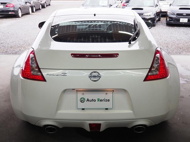 フェアレディＺ バージョンＳＴ　メーカーＨＤＤナビ　ハーフレザー　ＢＯＳＥサウンド　シートヒーター　パワーシート　パドルシフト　ステアスイッチ　純正１９ＡＷ　レッドキャリパー　純正３連メーター　地デジ　Ｂカメラ　ＥＴＣ　インテリキー（42枚目）