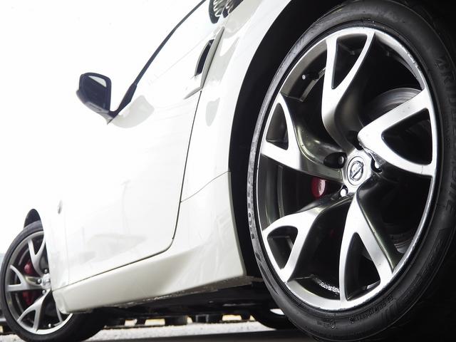 フェアレディＺ バージョンＳＴ　メーカーＨＤＤナビ　ハーフレザー　ＢＯＳＥサウンド　シートヒーター　パワーシート　パドルシフト　ステアスイッチ　純正１９ＡＷ　レッドキャリパー　純正３連メーター　地デジ　Ｂカメラ　ＥＴＣ　インテリキー（44枚目）