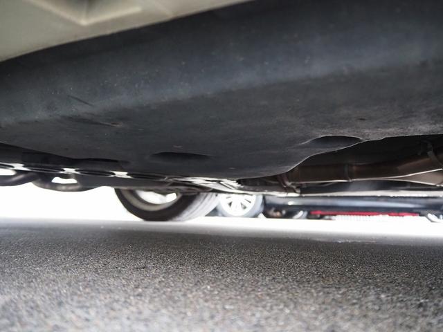 フェアレディＺ バージョンＳＴ　メーカーＨＤＤナビ　ハーフレザー　ＢＯＳＥサウンド　シートヒーター　パワーシート　パドルシフト　ステアスイッチ　純正１９ＡＷ　レッドキャリパー　純正３連メーター　地デジ　Ｂカメラ　ＥＴＣ　インテリキー（48枚目）