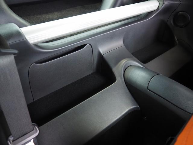 フェアレディＺ バージョンＳＴ　メーカーＨＤＤナビ　ハーフレザー　ＢＯＳＥサウンド　シートヒーター　パワーシート　パドルシフト　ステアスイッチ　純正１９ＡＷ　レッドキャリパー　純正３連メーター　地デジ　Ｂカメラ　ＥＴＣ　インテリキー（76枚目）