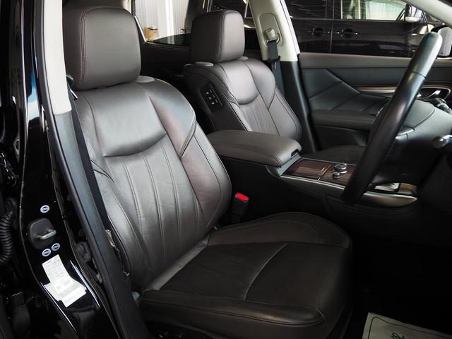 シーマ ハイブリッド　ＶＩＰ　Ｇ　メーカーＨＤＤナビ　後席Ｍ　ＢＯＳＥ　茶革　サンルーフ　エアシート　シートヒーター　レーダークルーズ　ＦＣＷ　ＬＤＷ　クルコン　電動シェード　車高調　２０ＡＷ　スエード調ルーフ　銀粉本木製インパネ（8枚目）