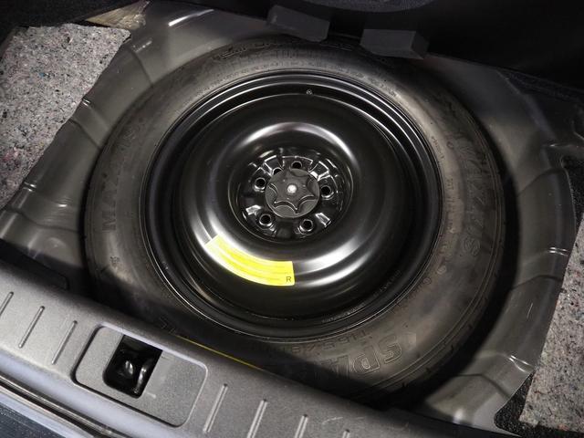 シーマ ハイブリッド　ＶＩＰ　Ｇ　メーカーＨＤＤナビ　後席Ｍ　ＢＯＳＥ　茶革　サンルーフ　エアシート　シートヒーター　レーダークルーズ　ＦＣＷ　ＬＤＷ　クルコン　電動シェード　車高調　２０ＡＷ　スエード調ルーフ　銀粉本木製インパネ（55枚目）