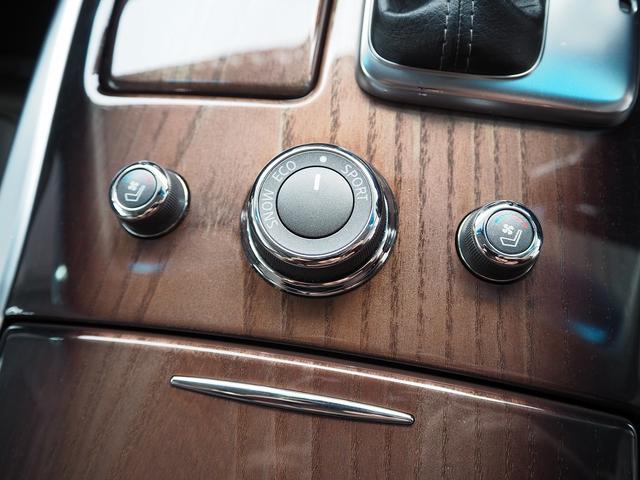 シーマ ハイブリッド　ＶＩＰ　Ｇ　メーカーＨＤＤナビ　後席Ｍ　ＢＯＳＥ　茶革　サンルーフ　エアシート　シートヒーター　レーダークルーズ　ＦＣＷ　ＬＤＷ　クルコン　電動シェード　車高調　２０ＡＷ　スエード調ルーフ　銀粉本木製インパネ（60枚目）