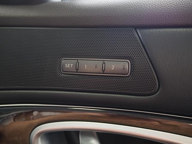 シーマ ハイブリッド　ＶＩＰ　Ｇ　メーカーＨＤＤナビ　後席Ｍ　ＢＯＳＥ　茶革　サンルーフ　エアシート　シートヒーター　レーダークルーズ　ＦＣＷ　ＬＤＷ　クルコン　電動シェード　車高調　２０ＡＷ　スエード調ルーフ　銀粉本木製インパネ（73枚目）