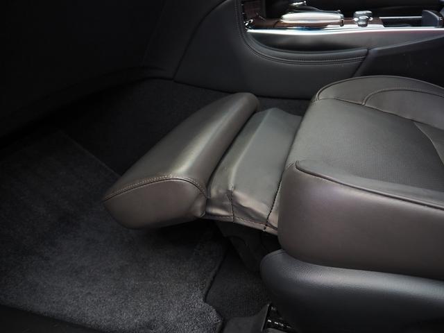 フーガハイブリッド ＶＩＰ　メーカーＨＤＤナビ　茶革　ＢＯＳＥサウンド　エアシート　シートヒーター　オットマン　地デジ　全周囲Ｍ　銀粉本木製インパネ　スエード調ルーフ　１８ＡＷ　エマブレ　ＰＦＣＷ　ＢＳＷ　ＬＤＷ　電動シェード（44枚目）