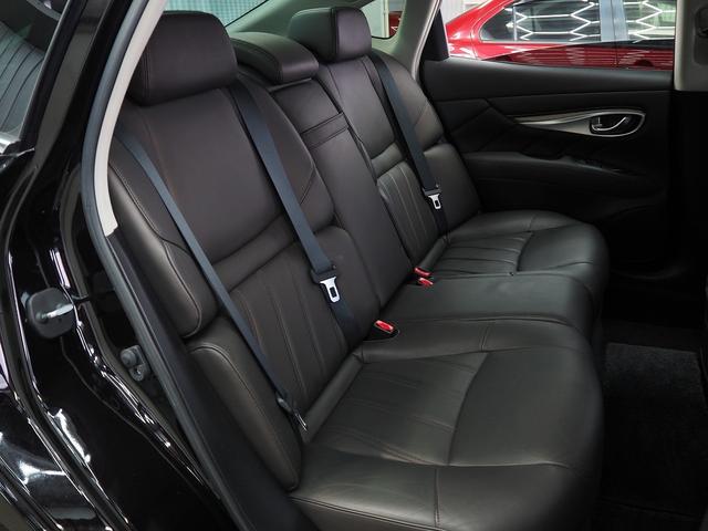 フーガハイブリッド ＶＩＰ　メーカーＨＤＤナビ　茶革　ＢＯＳＥサウンド　エアシート　シートヒーター　オットマン　地デジ　全周囲Ｍ　銀粉本木製インパネ　スエード調ルーフ　１８ＡＷ　エマブレ　ＰＦＣＷ　ＢＳＷ　ＬＤＷ　電動シェード（46枚目）