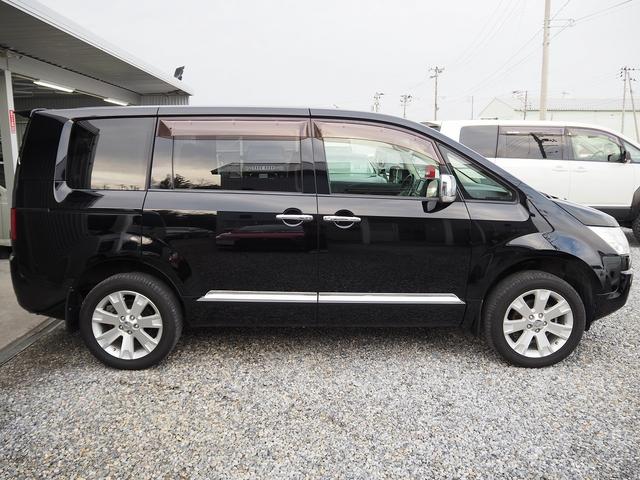 デリカD:5 G プレミアム 4WD 純正HDDナビ 後席モニター ロックフォード 両側パワスラ Pバックドア 地デジ マルチビューカメラ 前席シートヒーター ETC スマートキー クルコン パドルシフト 7人乗り 整備記録簿付き(31枚目)