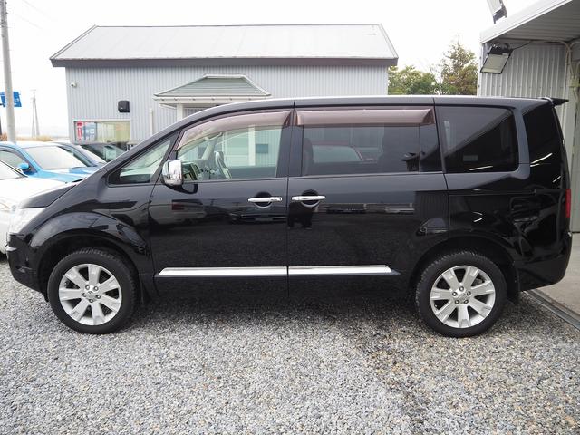 デリカD:5 G プレミアム 4WD 純正HDDナビ 後席モニター ロックフォード 両側パワスラ Pバックドア 地デジ マルチビューカメラ 前席シートヒーター ETC スマートキー クルコン パドルシフト 7人乗り 整備記録簿付き(33枚目)