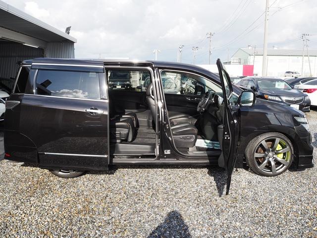 NISSAN ELGRAND 350HIGHWAY STAR PREMIUM URBAN CHROME