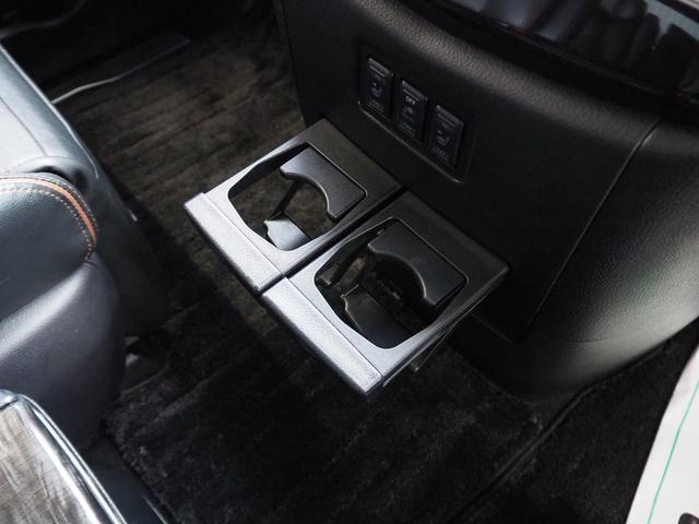 NISSAN ELGRAND 350HIGHWAY STAR PREMIUM URBAN CHROME