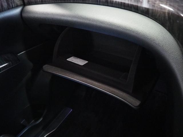 NISSAN ELGRAND 350HIGHWAY STAR PREMIUM URBAN CHROME