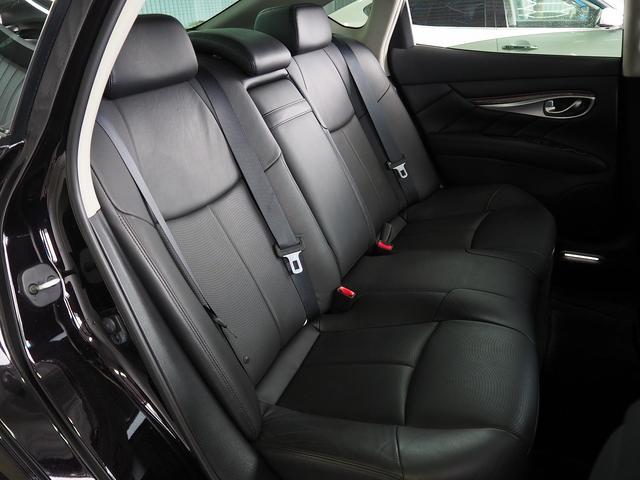 �i�r�E�o�b�N�J�����E�h���C�u���R�[�_�[�Ȃǂ̒ǉ�������J�X�^�������Ή��v���܂���