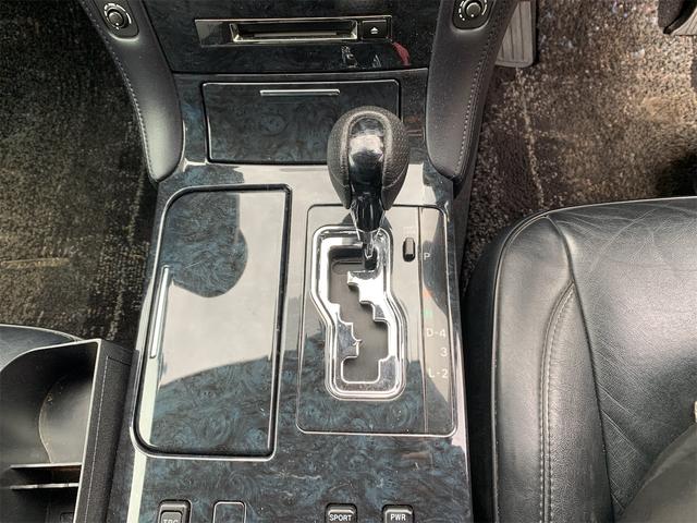 クラウン アスリート　プレミアム５０ｔｈエディション　ＥＴＣ、ナビゲーション、アルミホイール１９インチ、ローダウン、フィルム施工、シートヒーター、（11枚目）