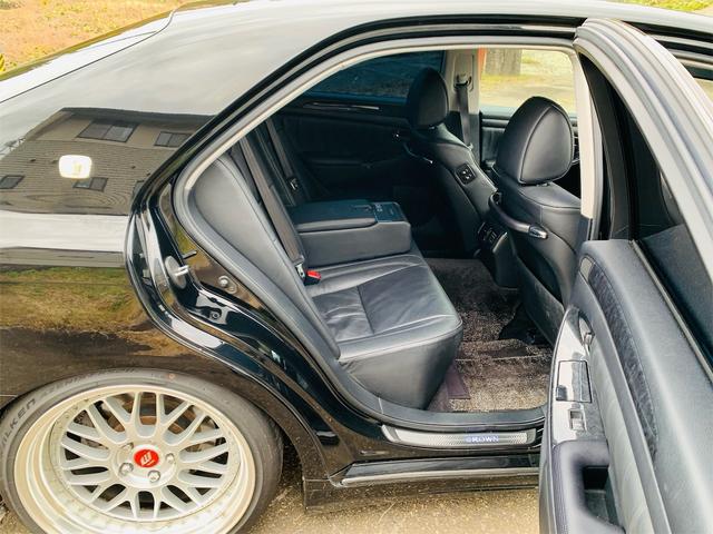 クラウン アスリート　プレミアム５０ｔｈエディション　ＥＴＣ、ナビゲーション、アルミホイール１９インチ、ローダウン、フィルム施工、シートヒーター、（14枚目）