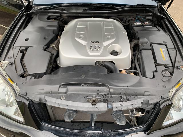 クラウン アスリート　プレミアム５０ｔｈエディション　ＥＴＣ、ナビゲーション、アルミホイール１９インチ、ローダウン、フィルム施工、シートヒーター、（17枚目）