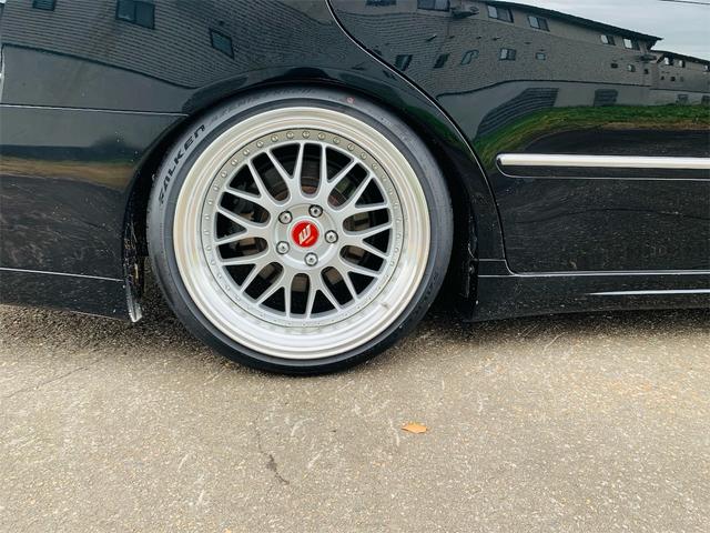 クラウン アスリート　プレミアム５０ｔｈエディション　ＥＴＣ、ナビゲーション、アルミホイール１９インチ、ローダウン、フィルム施工、シートヒーター、（20枚目）