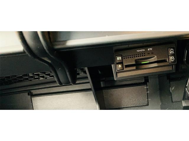 クラウン アスリート　プレミアム５０ｔｈエディション　ＥＴＣ、ナビゲーション、アルミホイール１９インチ、ローダウン、フィルム施工、シートヒーター、（23枚目）