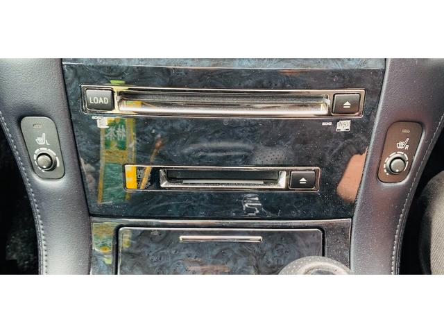 クラウン アスリート　プレミアム５０ｔｈエディション　ＥＴＣ、ナビゲーション、アルミホイール１９インチ、ローダウン、フィルム施工、シートヒーター、（33枚目）