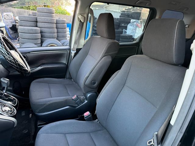 エスクァイア Xi 4WD パワースライドドア ナビ TV バックカメラ Bluetooth ETC オートエアコン オートライト アイドリングストップ タイミングチェーン アルミホイール 横滑り防止装置 キーレス(26枚目)