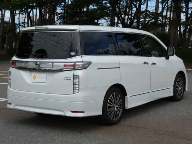 エルグランド ２５０ハイウェイスターＳ　両側電動　フリップダウン後席モニター　衝突軽減　ＴＶナビ　レーダークルーズ　クリアランスソナー　ＬＥＤライト　ドラレコ　ＥＴＣ　ハーフレザーシート（16枚目）