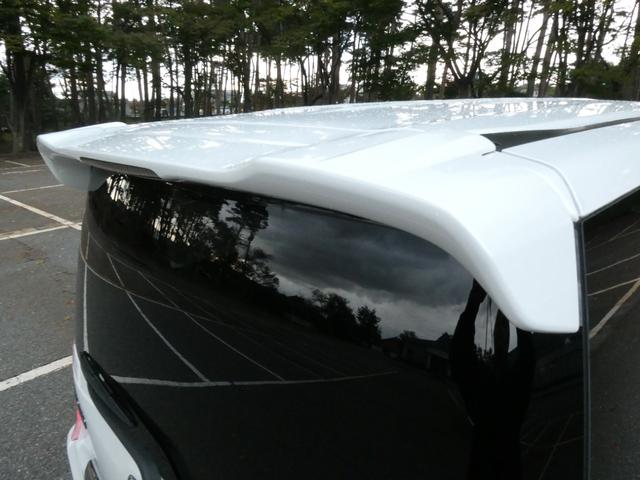 ステップワゴンスパーダ Ｚ　クールスピリット　９インチ純正メモリーナビ　両側電動スライドドア　クリアランスソナー　ハーフレザーシート　クルコン　バックカメラ　ウィンカーミラー　ＥＴＣ　ステアリングスイッチ　パドルシフト　オートＡ／Ｃ・ライト（16枚目）