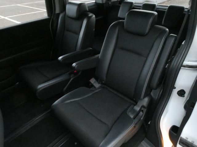 ステップワゴンスパーダ Ｚ　クールスピリット　９インチ純正メモリーナビ　両側電動スライドドア　クリアランスソナー　ハーフレザーシート　クルコン　バックカメラ　ウィンカーミラー　ＥＴＣ　ステアリングスイッチ　パドルシフト　オートＡ／Ｃ・ライト（22枚目）