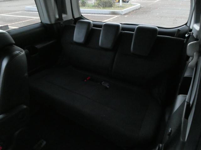 ステップワゴンスパーダ Ｚ　クールスピリット　９インチ純正メモリーナビ　両側電動スライドドア　クリアランスソナー　ハーフレザーシート　クルコン　バックカメラ　ウィンカーミラー　ＥＴＣ　ステアリングスイッチ　パドルシフト　オートＡ／Ｃ・ライト（23枚目）