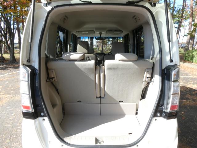 Ｎ－ＢＯＸ Ｇ・Ｌパッケージ　ＴＶナビ　ＥＴＣ　ステアリングスイッチ　バックカメラ　オートＡ／Ｃ　プッシュスタート　ＣＤ　ＤＶＤ（12枚目）