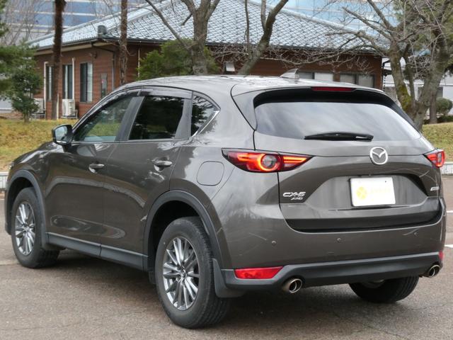 ＣＸ－５ ＸＤ　プロアクティブ　ワンオーナー　記録簿　ＢＳＭシステム　軽減ブレーキ　クリアランスソナー　レーンアシスト　サイドカメラ・バックカメラ　ハンドル・シートヒーター　電動シート　ＥＴＣ　オートライト・フォグライト（10枚目）