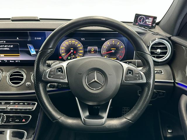 Ｅクラスステーションワゴン Ｅ４３　４マチック　ステーションワゴン　４ＷＤ　純正ＨＤＤナビ　Ｂｌｕｅｔｏｏｔｈ　フルセグ　全方位Ｍ　ＥＴＣ　ドラレコ　Ｂｕｒｍｅｓｔｅｒスピーカー　サンルーフ　黒革　エアサス　自動駐車機能　全席シートＨ　電リアゲート　純正２０アルミ（15枚目）