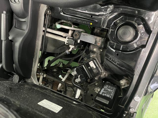 ハイゼットトラック ジャンボ　切替４ＷＤ　オートマ　キーレス　パワーウィンドウ　ＣＤプレイヤー　ラジオ　ＡＵＸ　スピーカー　パワーステアリング　テールゲートチェーン　エアバック　フォグランプ　荷台作業灯　１２インチスチールホイール（41枚目）